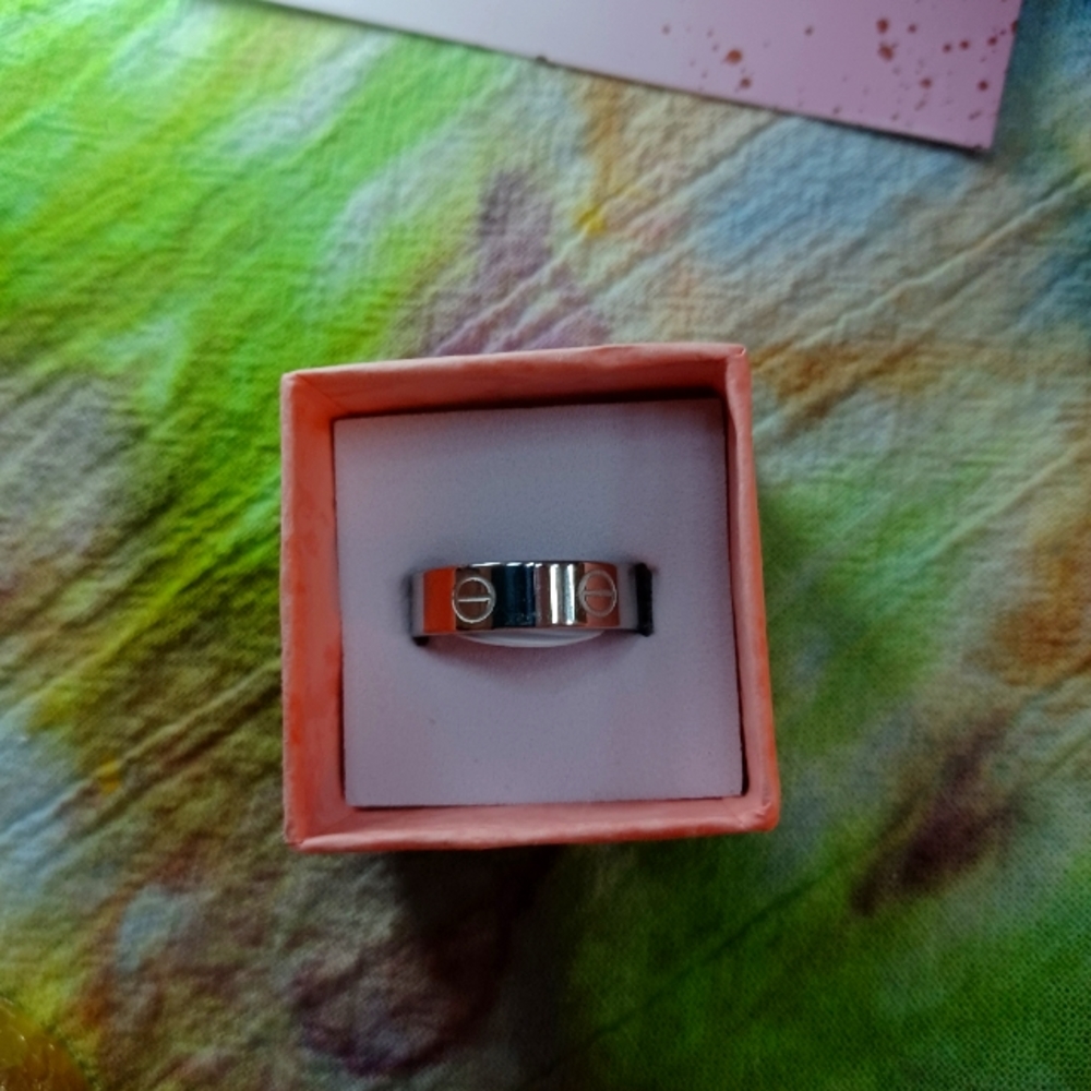 NEW Inspiration stainless steel  size 7 Fashion Love Ring